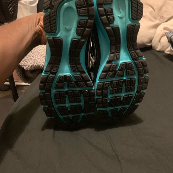 Women’s Nike Air Relentless - Picture 3 of 3